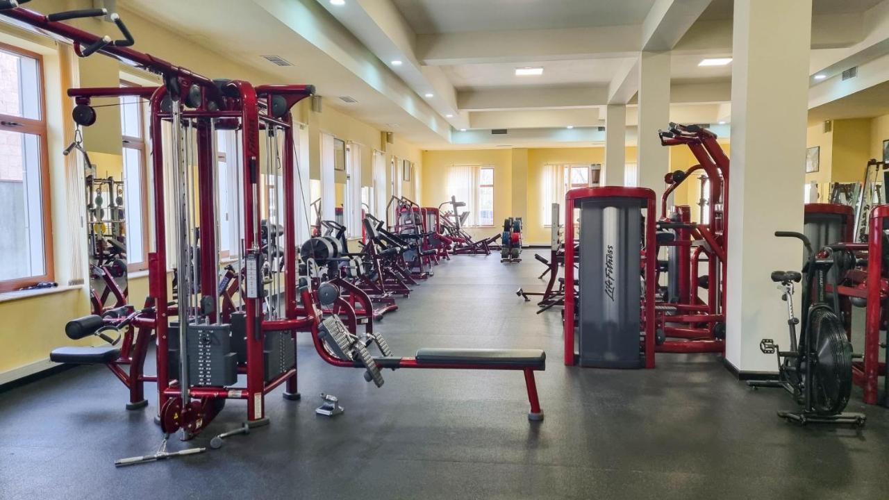 Olympavan Hotel Єреван Екстер'єр фото